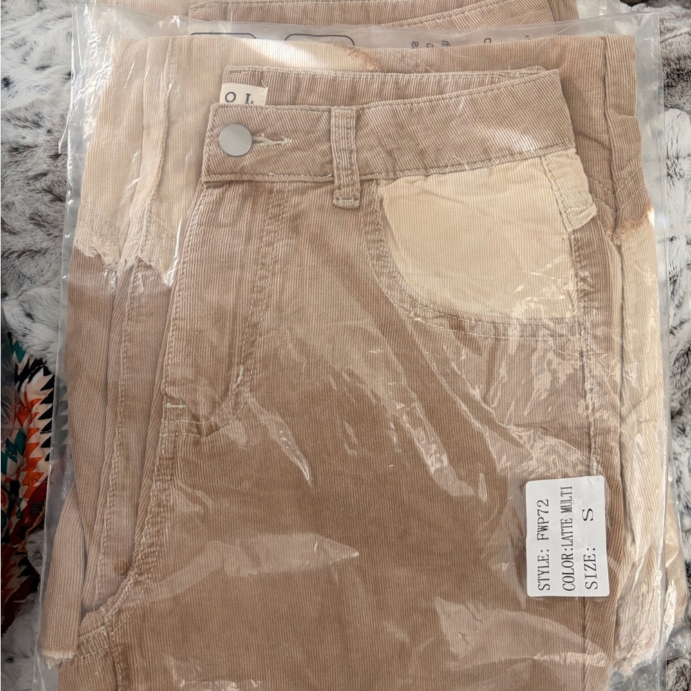 POL Flare Patch Cords Jeans - Picture 3 of 5
